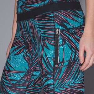Lululemon Inspire Tight II Sz 6